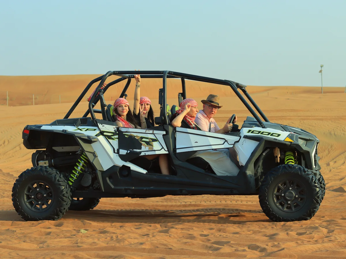 4-seater Dune Buggy 1000cc for families in Dubai desert
